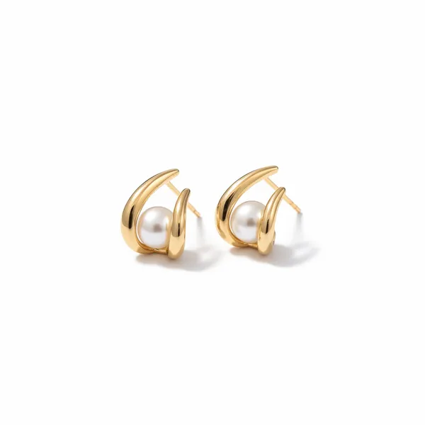 Gold_Plated_Claw_Pearl_Stud_Earrings_For_Women